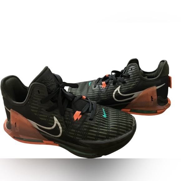 LeBron Witness 6 'Black Sequoia Crimson Pulse' - Picture 1 of 5